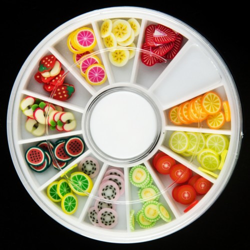 Mini gekleurde deco fruitschijfjes in een doosje