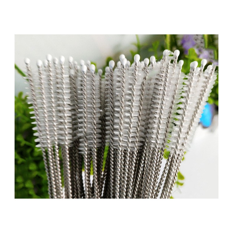Long set of stainless steel brushes for cleaning (20 pcs)